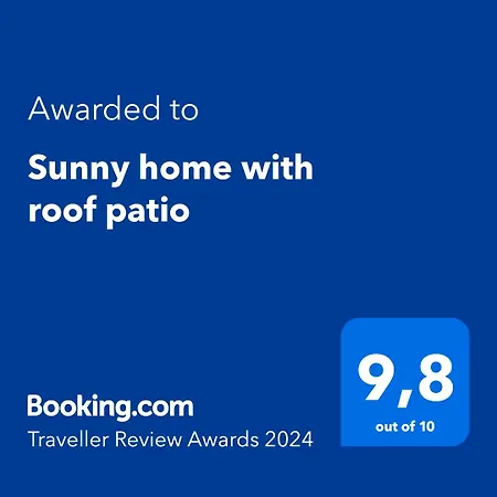 アパート Sunny With Roof Patio *