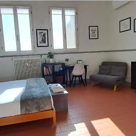 Apartment Sunny With Roof Patio Florence
